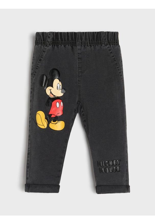 Sinsay - Jeansy pull on z nadrukiem Mickey Mouse - szary. Kolor: szary. Materiał: jeans. Wzór: nadruk, motyw z bajki