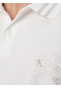 Calvin Klein Jeans Polo Monogram LV04RC276G Biały Slim Fit. Typ kołnierza: polo. Kolor: biały. Materiał: bawełna #2