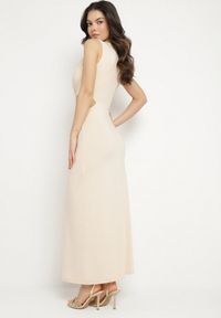 Born2be - Jasnobeżowa Sukienka z Wiskozą Ozdobiona Wycięciami i Metalową Aplikacją Odivaria. Kolor: beżowy. Materiał: wiskoza. Wzór: aplikacja. Styl: klasyczny #7