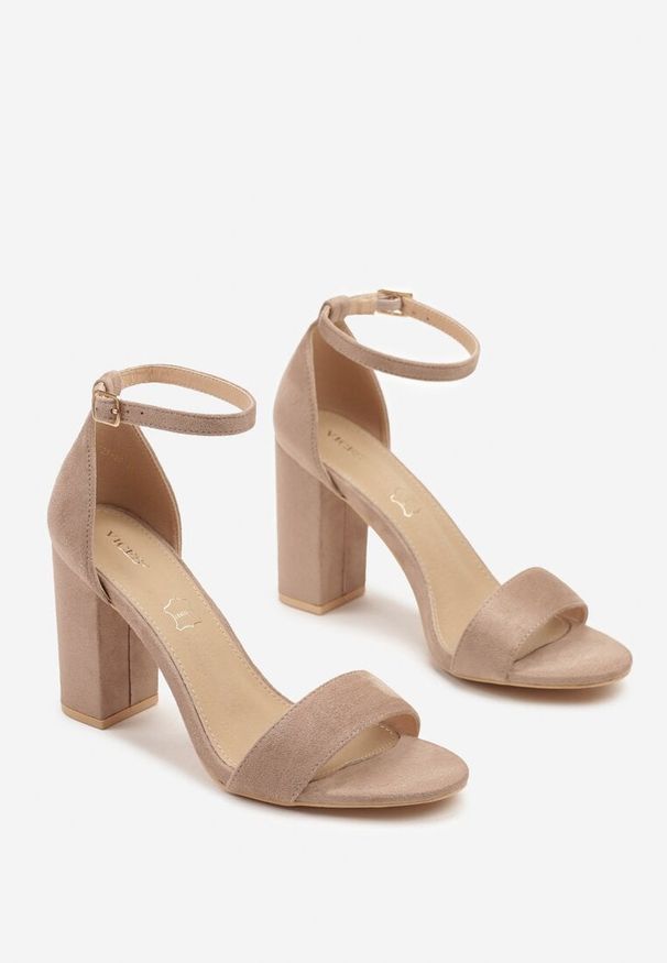 Born2be - Ciemnobeżowe Sandały Vices na Obcasie ze Skórzaną Wkładką Lishiria. Zapięcie: sprzączka. Kolor: beżowy. Materiał: skóra. Obcas: na obcasie. Styl: elegancki, klasyczny. Wysokość obcasa: średni