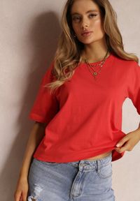 Renee - Czerwony T-shirt Clathera. Kolor: czerwony. Materiał: bawełna, jeans. Długość rękawa: krótki rękaw. Długość: krótkie. Wzór: jednolity, gładki