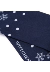 Wittchen - Męskie skarpetki w śnieżynki granatowo-białe. Kolor: niebieski, biały, wielokolorowy. Materiał: bawełna. Wzór: kropki, aplikacja #5