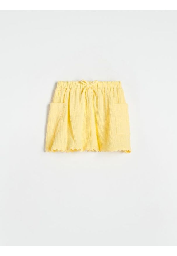 Reserved - Spódnica z kieszeniami - jasnożółty. Kolor: żółty. Materiał: bawełna