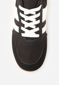 Renee - Czarne Sneakersy w Stylu Klasycznych Tenisówek z Marszczeniem z Tyłu Aiglise. Okazja: na co dzień. Kolor: czarny. Materiał: jeans #8