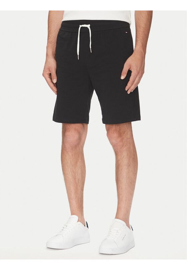 TOMMY HILFIGER - Tommy Hilfiger Szorty sportowe UM0UM03364 Czarny Regular Fit. Kolor: czarny. Materiał: bawełna. Styl: sportowy