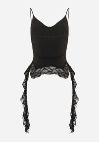 Born2be - Czarna Bluzka z Wiskozą i Koronkowym Dołem Himenore. Okazja: na urodziny, na imprezę. Typ kołnierza: kołnierz z falbankami. Kolor: czarny. Materiał: wiskoza, koronka. Długość rękawa: na ramiączkach. Długość: krótkie. Wzór: koronka. Styl: elegancki #7