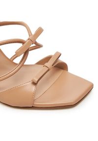 Stuart Weitzman Sandały Tully 100 Sandal SI480 Beżowy. Kolor: beżowy. Materiał: skóra