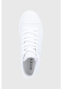 Guess trampki PRINZE damskie kolor biały. Nosek buta: okrągły. Zapięcie: sznurówki. Kolor: biały. Materiał: guma