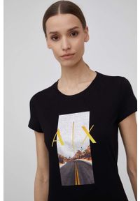 Armani Exchange t-shirt bawełniany kolor czarny. Okazja: na co dzień. Kolor: czarny. Materiał: bawełna. Długość rękawa: krótki rękaw. Długość: krótkie. Wzór: nadruk. Styl: casual