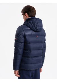 Ombre Clothing - Nowoczesna pikowana męska kurtka z łączonych materiałów – granatowa V2 - Rozmiar: XXL. Typ kołnierza: kołnierzyk stójkowy. Kolor: niebieski. Materiał: materiał. Długość: długie #3