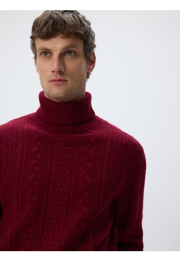 Reserved - Sweter z wełną - czerwony. Kolor: czerwony. Materiał: wełna