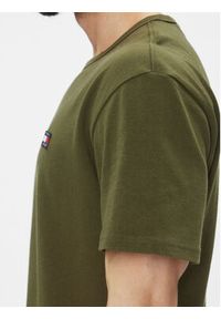 Tommy Jeans T-Shirt Classic Xs Badge DM0DM17870 Zielony Classic Fit. Kolor: zielony. Materiał: bawełna #5
