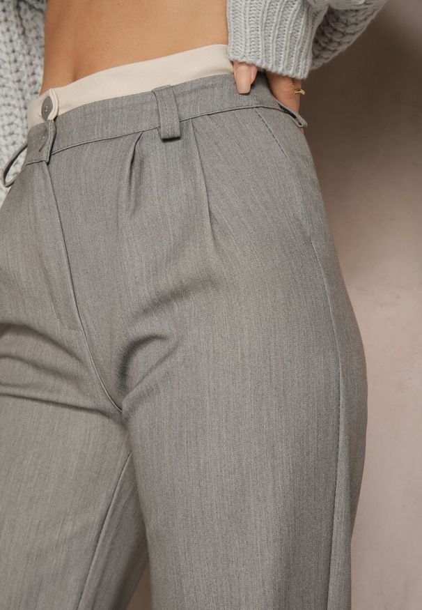 Renee - Jasnoszare Spodnie Garniturowe High Waist z Przeszyciami Variola. Stan: podwyższony. Kolor: szary. Styl: klasyczny