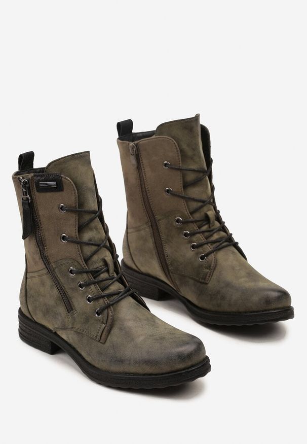 Renee - Zielone Botki w Stylu Vintage ze Sznurowaniem Vemlora. Okazja: na co dzień. Zapięcie: zamek. Kolor: zielony. Materiał: jeans, skóra. Wzór: aplikacja. Styl: vintage
