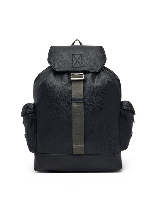 Calvin Klein Jeans Plecak Cargo Flap Backpack 43 LV04G3077G Czarny. Kolor: czarny. Materiał: skóra