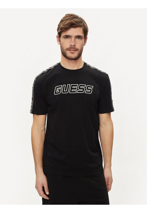 Guess T-Shirt Arlo Z4GI18 J1314 Czarny Regular Fit. Kolor: czarny. Materiał: bawełna
