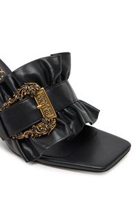 Versace Jeans Couture Klapki 78VA3S70 Czarny. Kolor: czarny. Materiał: skóra #5