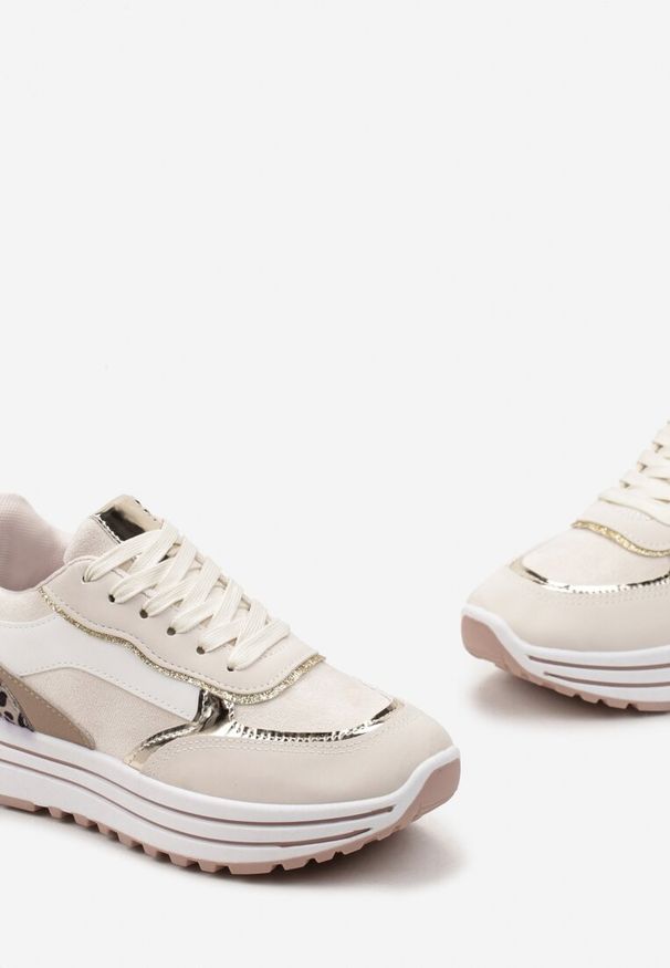 Renee - Beżowe Sneakersy na Wysokiej Podeszwie z Błyszczącymi Wstawkami Lovana. Kolor: beżowy. Obcas: na platformie