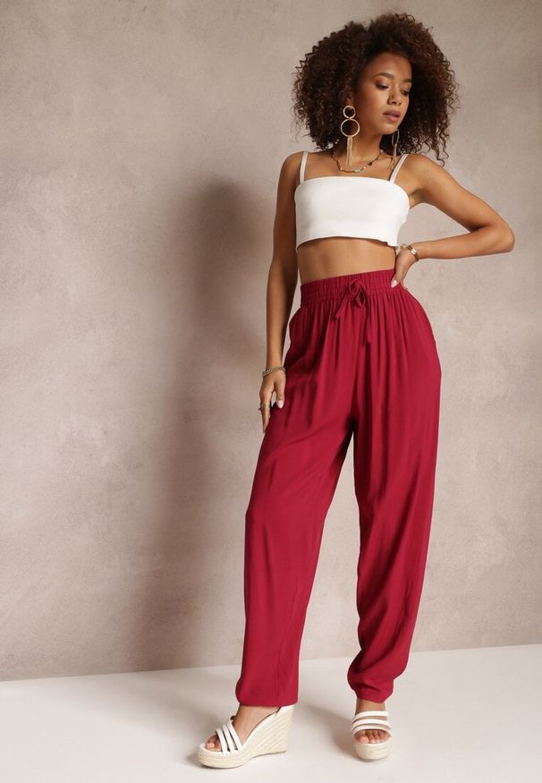 Renee - Bordowe Spodnie z Wiskozy z Gumką w Pasie Stetia. Okazja: na co dzień. Kolor: czerwony. Materiał: wiskoza. Styl: casual, elegancki