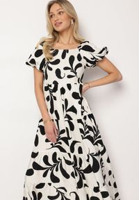 Born2be - Czarna Rozkloszowana Sukienka z Elastyczną Górą i Bufiastymi Rękawami Orrivene. Okazja: na co dzień. Typ kołnierza: dekolt kwadratowy. Kolor: czarny. Typ sukienki: proste. Styl: casual, elegancki #3