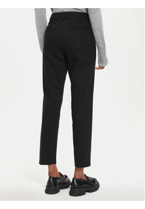 Marella Chinosy Incom 2423136041 Czarny Regular Fit. Kolor: czarny. Materiał: bawełna, syntetyk