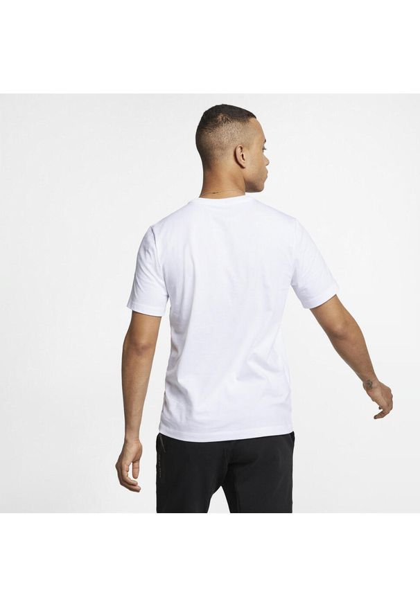 Koszulka sportowa męska Nike M Nsw Tee Icon Futura. Kolor: biały. Długość rękawa: krótki rękaw. Długość: krótkie