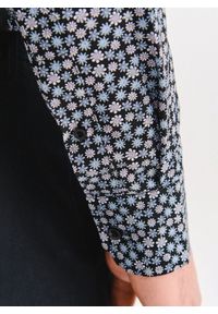 Pako Lorente - PAKO LORENTE – Czarna koszula w drobny wzór. Kolor: czarny. Materiał: bawełna. Długość rękawa: długi rękaw. Długość: długie. Wzór: kwiaty #9