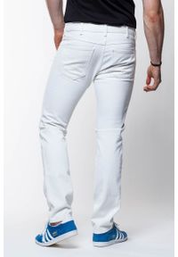 Wrangler - SPODNIE MĘSKIE WRANGLER SPENCER WHITE RIPPED W16AES033. Stan: obniżony