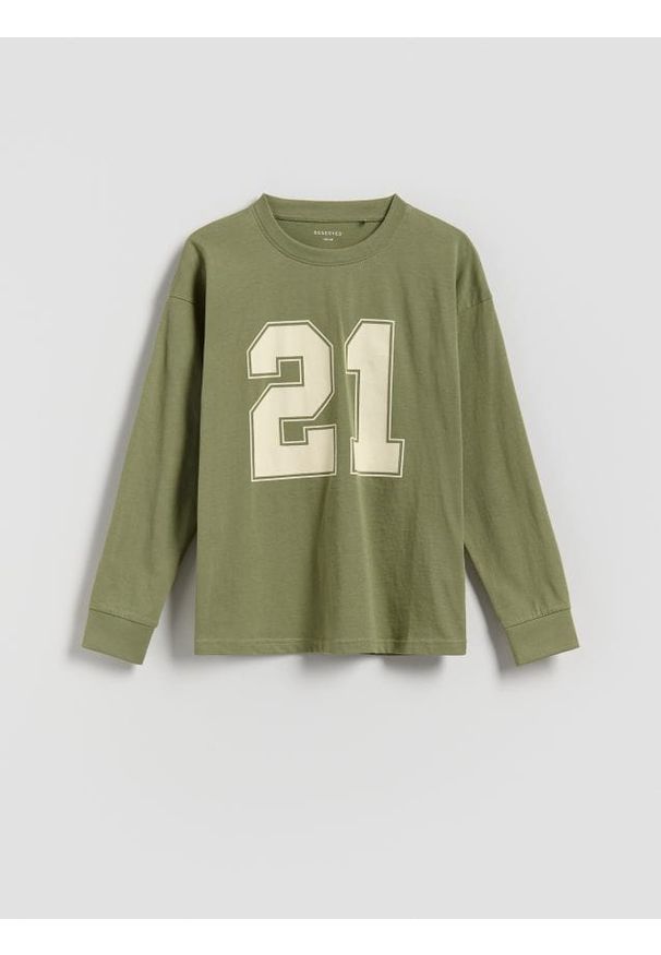 Reserved - Bawełniany longsleeve - oliwkowy. Kolor: oliwkowy. Materiał: bawełna. Długość rękawa: długi rękaw