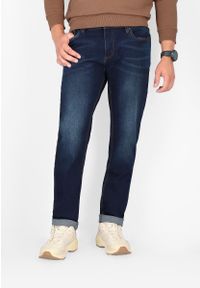 Volcano - Niebieskie jeansy męskie regularny krój D-JERRY 37. Kolor: niebieski. Styl: klasyczny