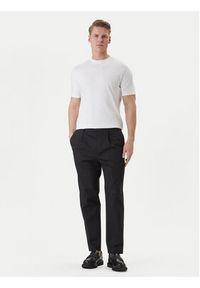 Karl Lagerfeld - KARL LAGERFELD T-Shirt 755034 562235 Biały Regular Fit. Typ kołnierza: dekolt w karo. Kolor: biały. Materiał: bawełna #4