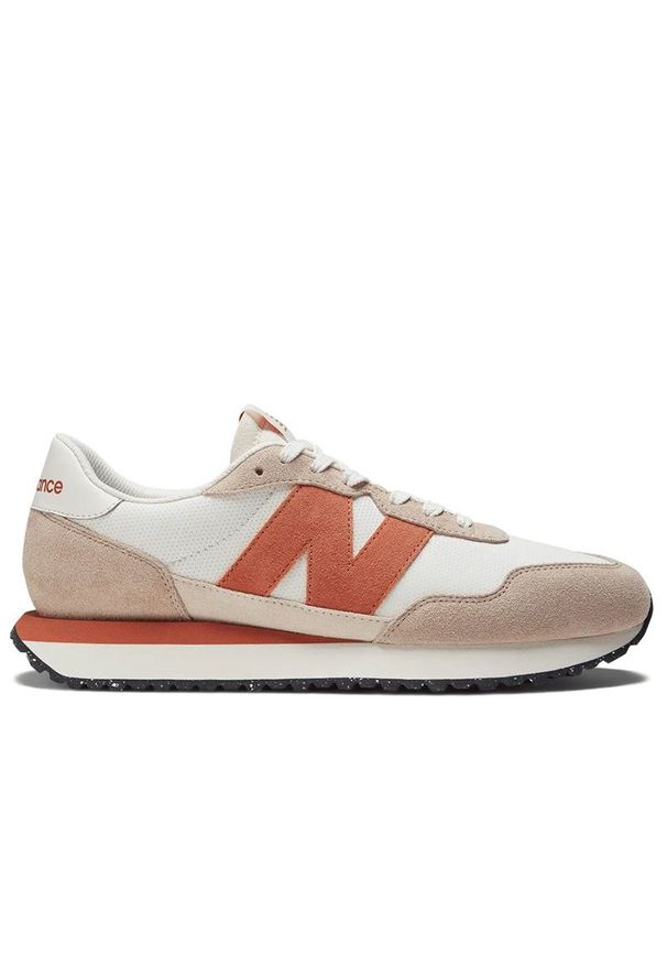 Buty New Balance MS237RB - beżowe. Okazja: na co dzień. Zapięcie: sznurówki. Kolor: beżowy. Materiał: guma, zamsz. Szerokość cholewki: normalna