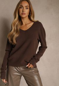 Renee - Brązowy Sweter z Wełną i Wiskozą z Trójkątnym Dekoltem Kaitte. Okazja: na co dzień. Kolor: brązowy. Materiał: wiskoza, wełna. Styl: elegancki, casual