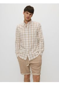 Reserved - Koszula regular fit w kratę - beżowy. Kolor: beżowy. Materiał: bawełna, tkanina #1