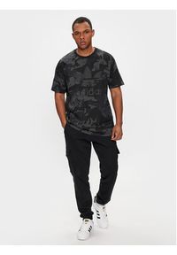 Adidas - adidas T-Shirt Camo IS2892 Czarny Regular Fit. Kolor: czarny. Materiał: bawełna