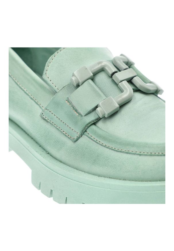 Zielone Mokasyny Venezia Stylowe Buty Damskie. Okazja: do pracy, na spotkanie biznesowe. Zapięcie: bez zapięcia. Kolor: zielony. Szerokość cholewki: normalna. Materiał: skóra. Sezon: wiosna. Obcas: na obcasie. Styl: elegancki. Wysokość obcasa: niski