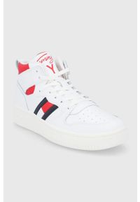 Tommy Jeans Buty kolor biały na platformie. Nosek buta: okrągły. Zapięcie: sznurówki. Kolor: biały. Materiał: materiał, włókno, guma. Szerokość cholewki: normalna. Obcas: na platformie #5