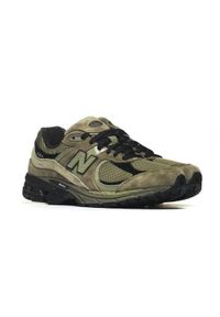Buty do chodzenia męskie New Balance M2002ROL. Kolor: zielony. Materiał: skóra, tkanina. Szerokość cholewki: normalna. Sport: turystyka piesza