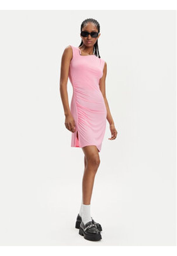 Hugo Sukienka codzienna Nalira 50514027 Różowy Slim Fit. Okazja: na co dzień. Kolor: różowy. Materiał: wiskoza. Typ sukienki: proste. Styl: casual