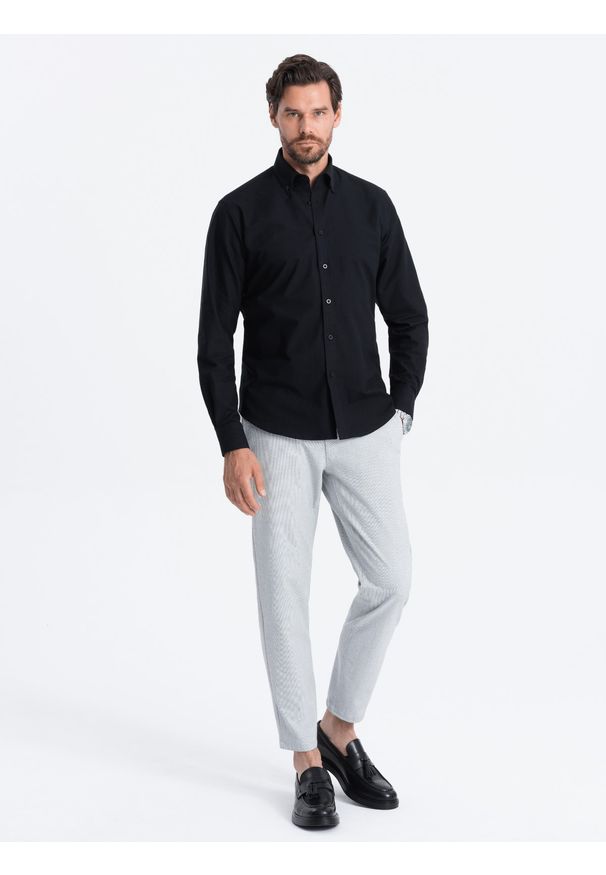 Ombre Clothing - Klasyczna bawełniana koszula męska typu Oxford REGULAR – czarna V3 - Rozmiar: M. Okazja: na uczelnię, do pracy. Typ kołnierza: button down. Kolor: czarny. Materiał: bawełna. Styl: klasyczny