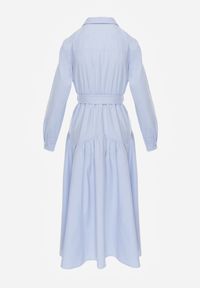 Born2be - Niebieska Koszulowa Sukienka z Bawełną i Wiskozą Ozdobiona Paskiem Viviedah. Okazja: na co dzień. Kolor: niebieski. Materiał: wiskoza, bawełna. Wzór: aplikacja. Typ sukienki: koszulowe. Styl: casual #3