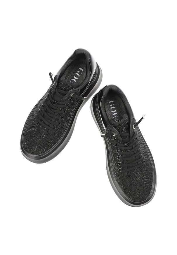 GOE - Czarne Sneakersy Goe Modne Obuwie Damskie Na Platformie. Okazja: na co dzień. Kolor: czarny. Materiał: lakier, materiał. Wzór: aplikacja. Obcas: na platformie