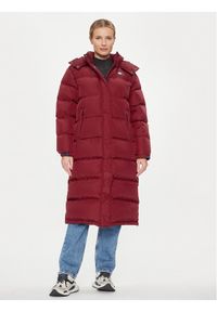 Tommy Jeans Płaszcz zimowy Alaska DW0DW14287 Czerwony Regular Fit. Kolor: czerwony. Materiał: syntetyk. Sezon: zima
