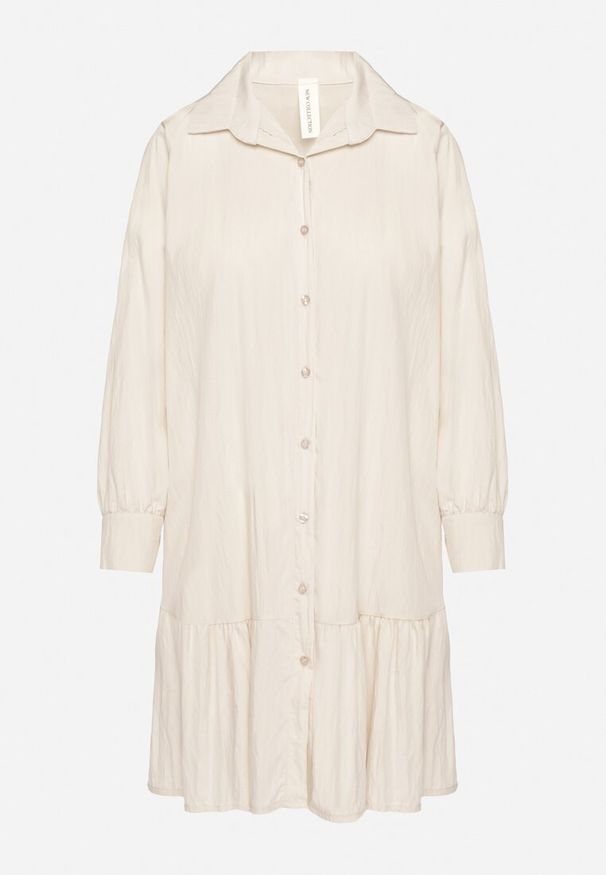 Born2be - Jasnobeżowa Sukienka z Wiskozą o Koszulowym Kroju z Falbanką Penzedi. Okazja: na co dzień. Typ kołnierza: kołnierzyk klasyczny. Kolor: beżowy. Materiał: wiskoza. Długość rękawa: długi rękaw. Typ sukienki: koszulowe. Styl: klasyczny, casual, elegancki