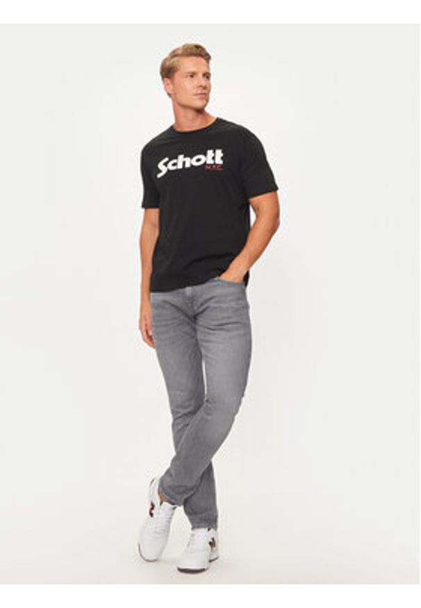 Schott NYC T-Shirt TSLOGO Czarny Regular Fit. Kolor: czarny. Materiał: bawełna