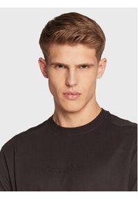 Calvin Klein T-Shirt K10K109900 Czarny Regular Fit. Kolor: czarny. Materiał: bawełna #4