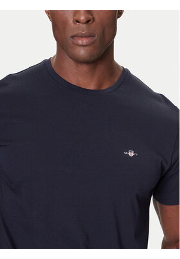 GANT - Gant T-Shirt 2004080 Granatowy Regular Fit. Kolor: niebieski. Materiał: bawełna