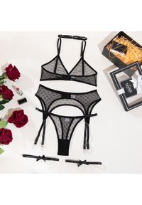 Intica - Komplet bielizny z delikatnych materiałów na romantyczne wieczory Carmelita. Kolor: czarny. Materiał: materiał