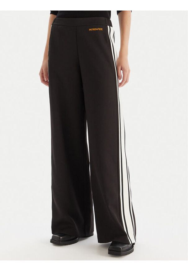 Patrizia Pepe Spodnie dresowe 2P1716/A664-K103 Czarny Regular Fit. Kolor: czarny. Materiał: syntetyk