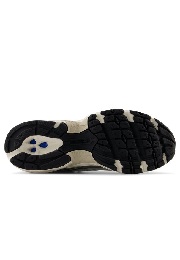 Buty unisex New Balance U740N74F – szare. Kolor: szary. Materiał: syntetyk, materiał. Szerokość cholewki: normalna. Sezon: lato. Sport: turystyka piesza